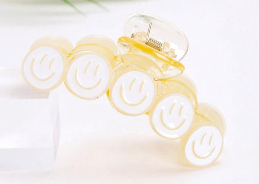 White smiley claw