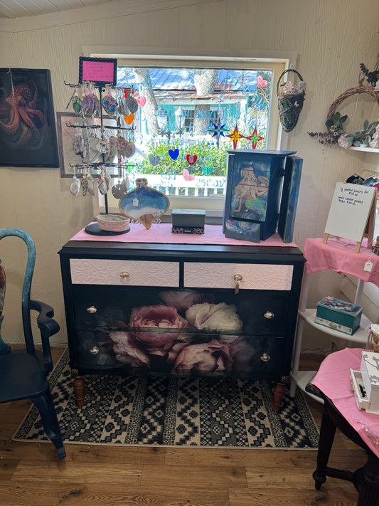 N-Flower Dresser